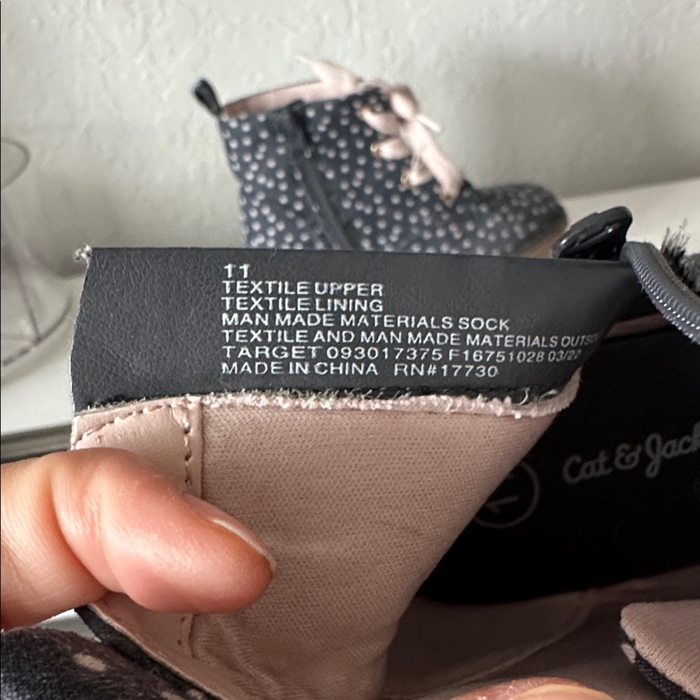 Cat & Jack Navy Polka Dot Boots with Pink Laces - Size 11 (Toddler Girl) - Picture 7 of 8